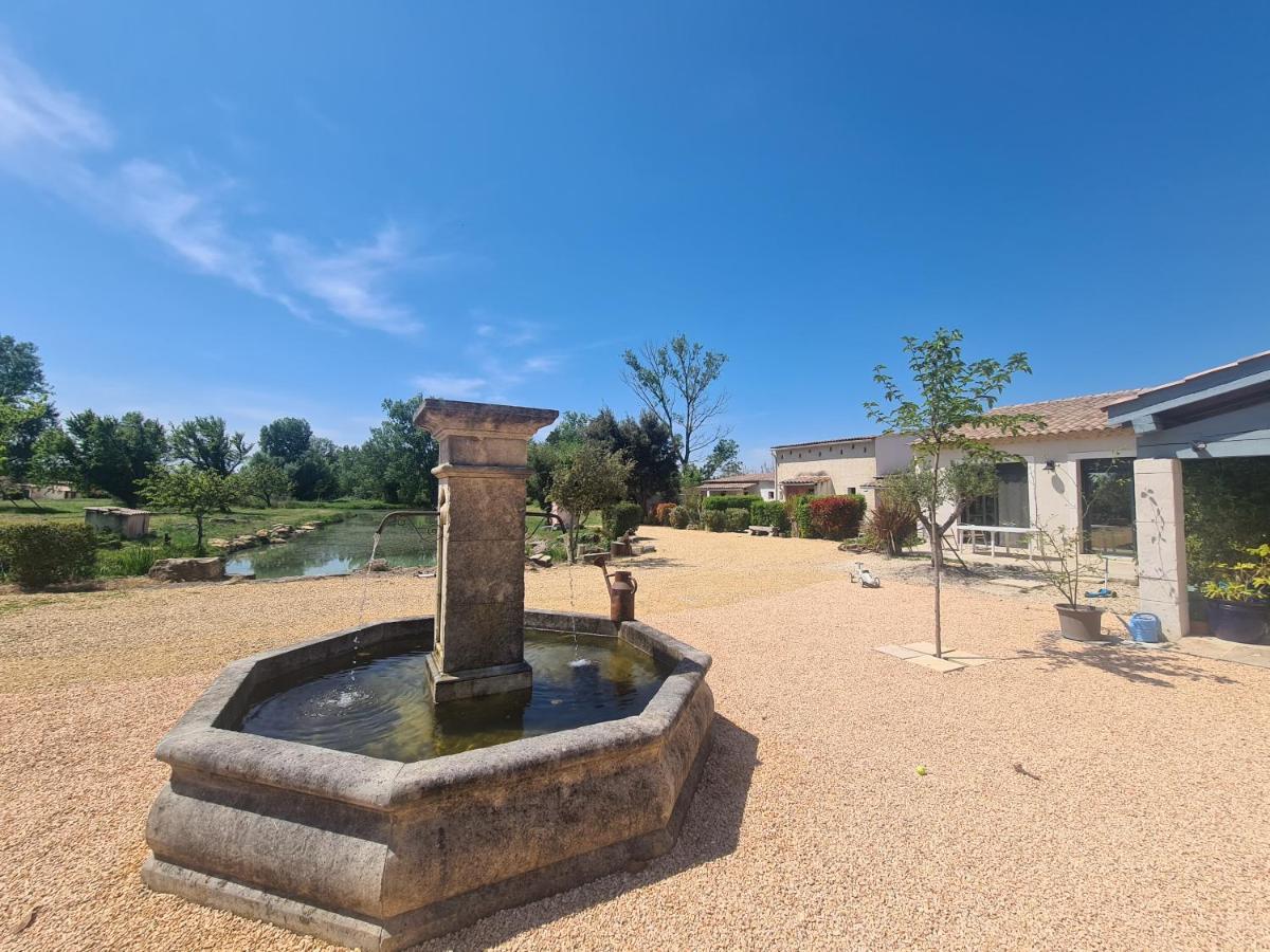 Les Buisses En Provence Bed & Breakfast Piolenc Bagian luar foto