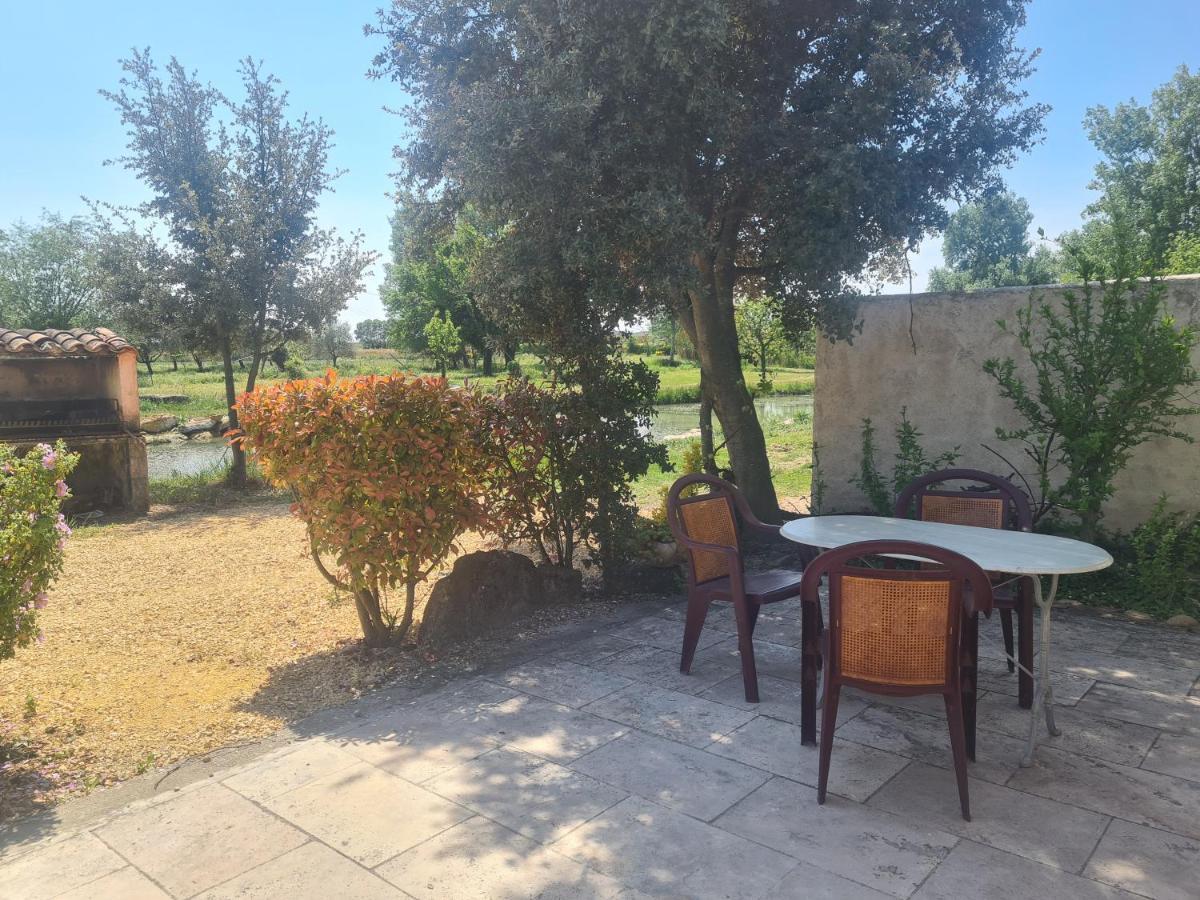 Les Buisses En Provence Bed & Breakfast Piolenc Bagian luar foto