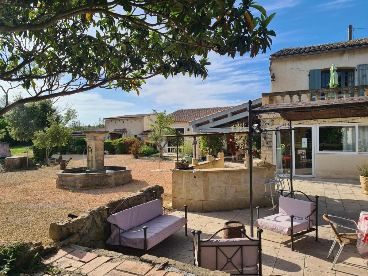 Les Buisses En Provence Bed & Breakfast Piolenc Bagian luar foto