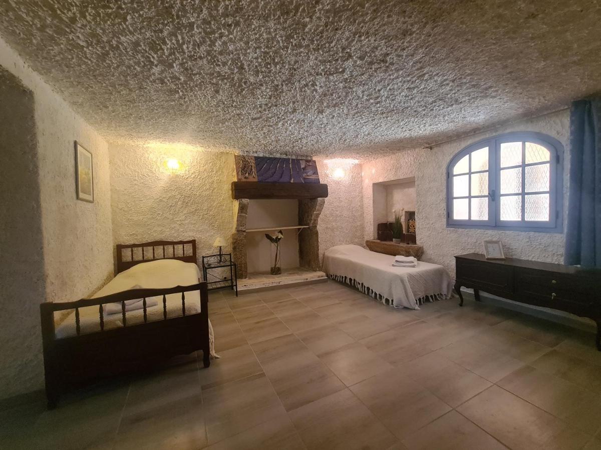 Les Buisses En Provence Bed & Breakfast Piolenc Bagian luar foto