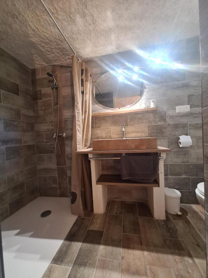Les Buisses En Provence Bed & Breakfast Piolenc Bagian luar foto
